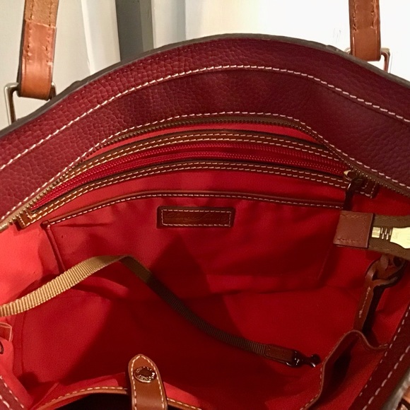 Dooney & Bourke Tote Shoulder Bag Purse red wine color - Picture 5 of 8